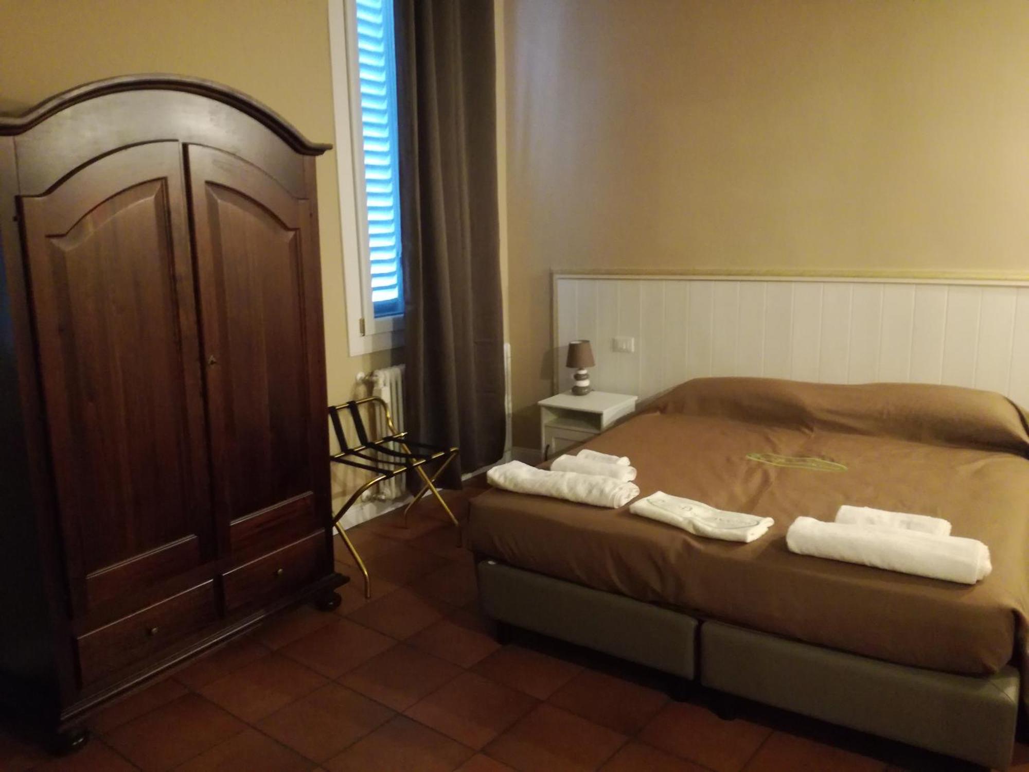 Palace Piazza San Domenico Rooms De Luxe- Bedinbolognacentro Exterior foto